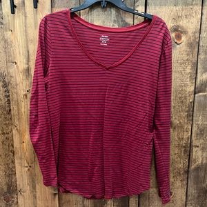 Long sleeve v-neck top